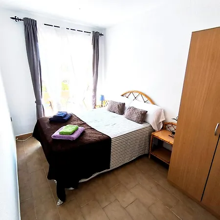 Cabo Huertas Homestay *
