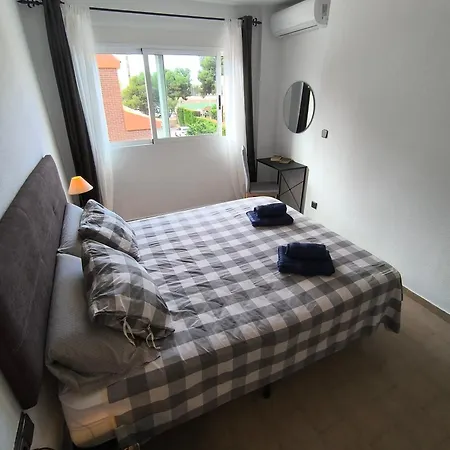 منزل للإقامة Cabo Huertas لقنت